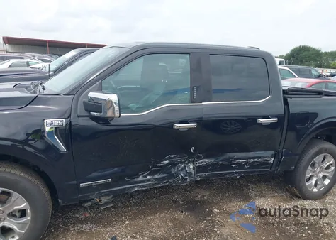 2021 Ford F150 Platinum z USA, uszkodzony, nr VIN 1FTFW1ED9MFB13202